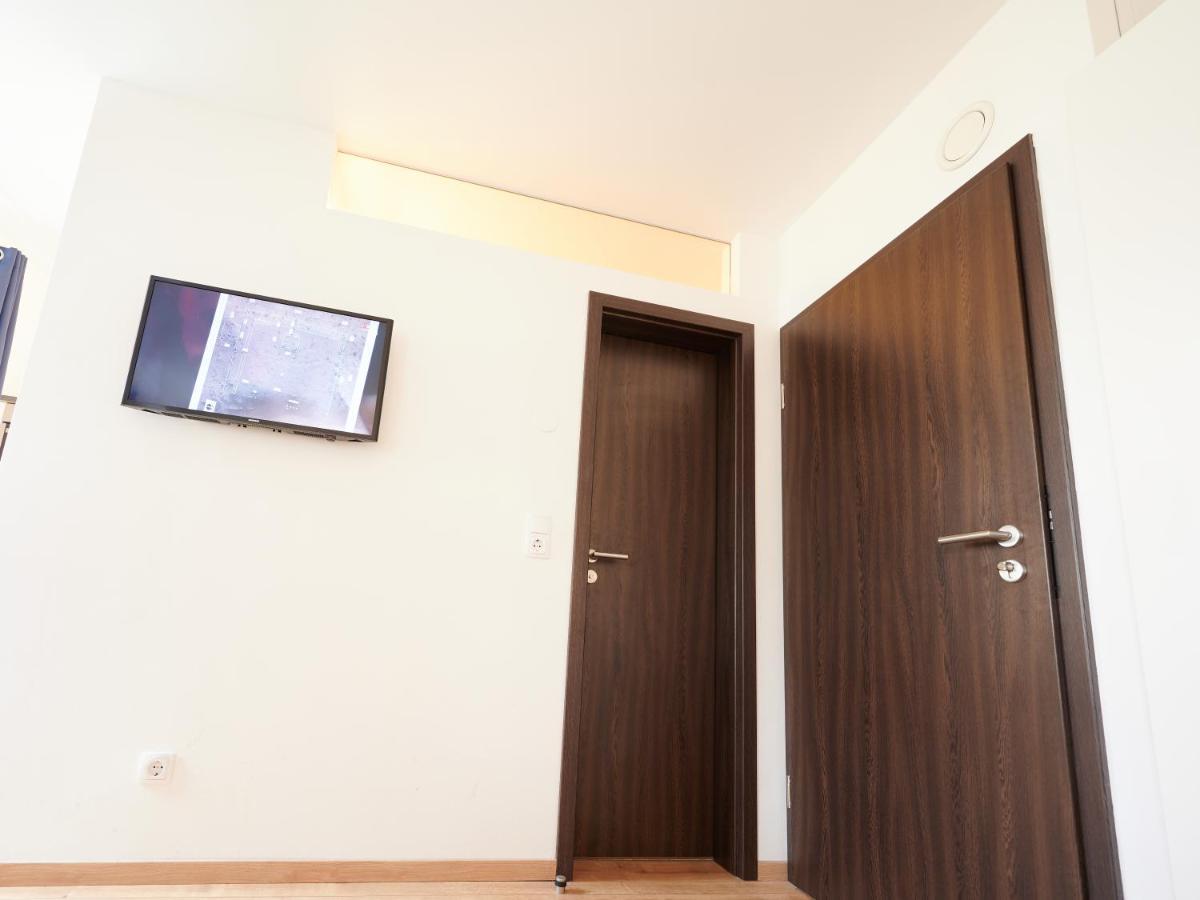 Apartments At Winterhafen Линц Экстерьер фото